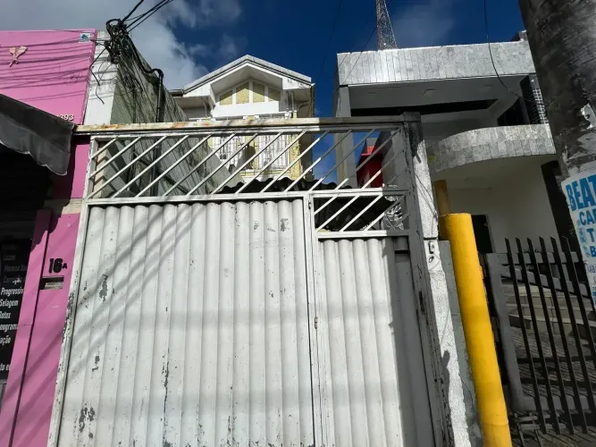 Oportunidade Casa Comercial | 05 salas | Frente de Rua | 140 m²