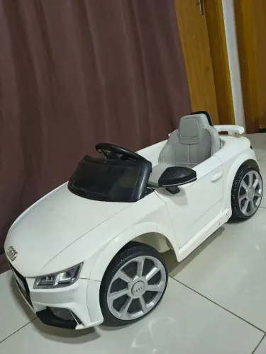 Carro Elétrico Infatil com Controle