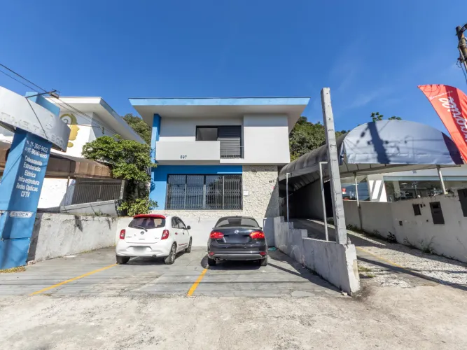 Casa comercial para venda em Lapa, 300m²