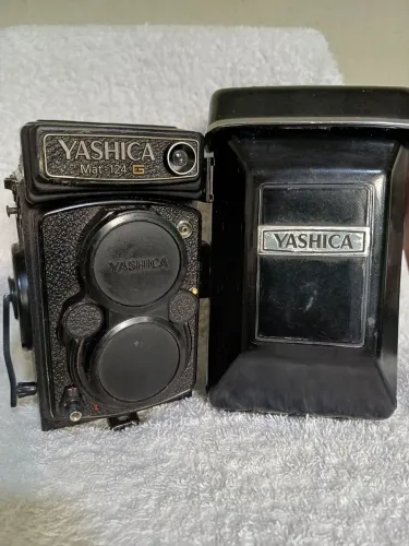 Câmera Yashica 6x6