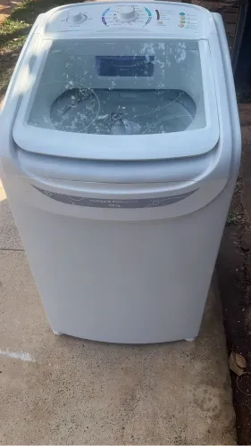 Vendo máquina de 10kg Electrolux