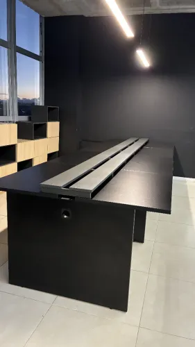 Mesa de escritório modular 8 lugares em ótimo estado