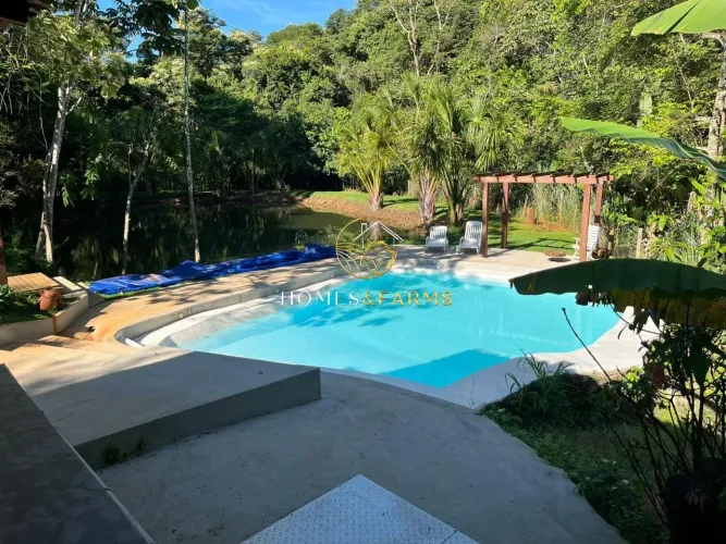 Sítio de Alto Padrão à Venda em Goianápolis, 5 Alqueires, 30 Min de Goiânia