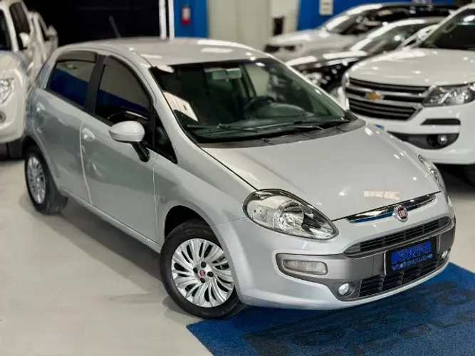 Fiat Punto Essence 1.6 Flex 16V 5P 2015