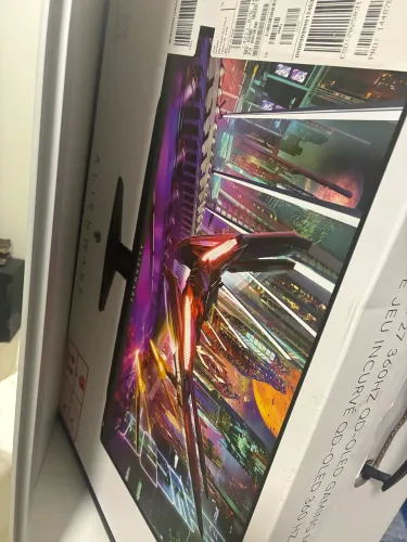Monitor Dell Alienware de 27 Gamer QD-OLED - AW2725DF