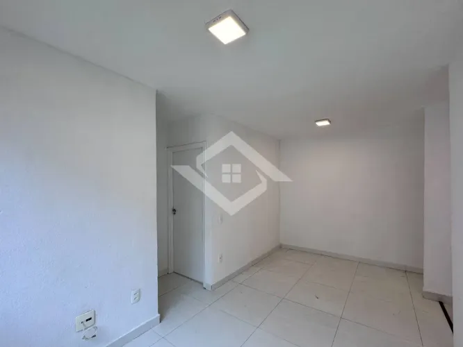 Apartamento 2 quartos em condomínio com lazer, Campo grande
