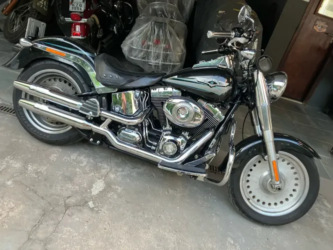 HARLEY DAVIDSON SUPER CONSERVADA