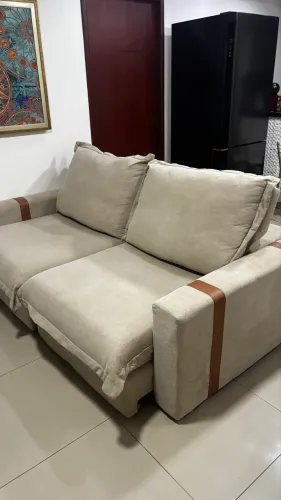 Sofá usado em excelente estado. Menos de 1 ano de uso!