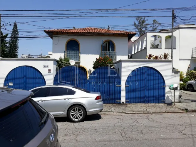 Rua Professor Santiago Dantas - Real Parque
