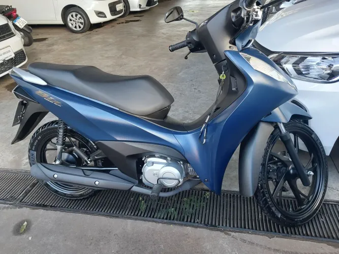 Biz Ex 2025 ***barato**** somente 1600 km