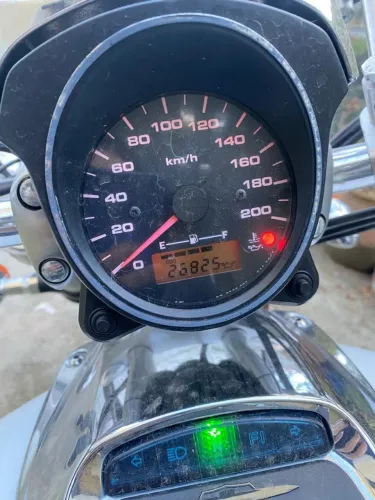 Moto com baixa quilometragem 