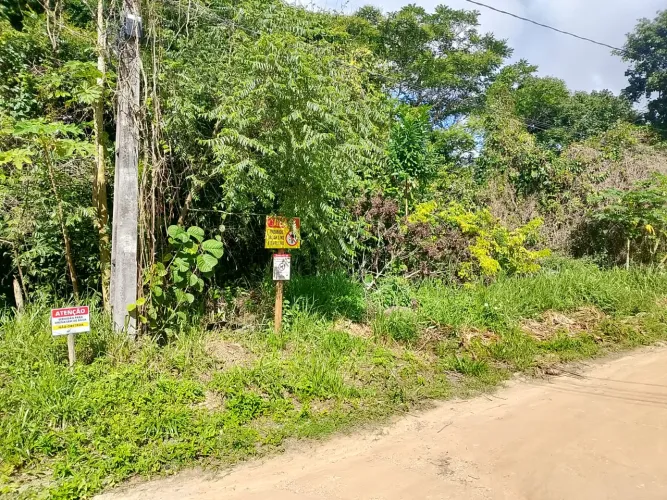 Villas: Excelente terreno com fundo para área de preservação permanente