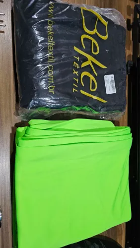 2 Tecidos um preto e outro verde para filmagem e fotografia
