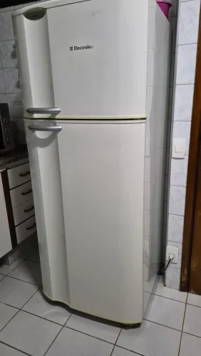 Vendo Geladeira Electrolux Air Flow System DC 45