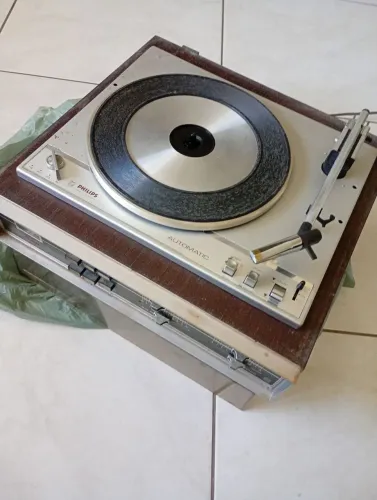 Vinil