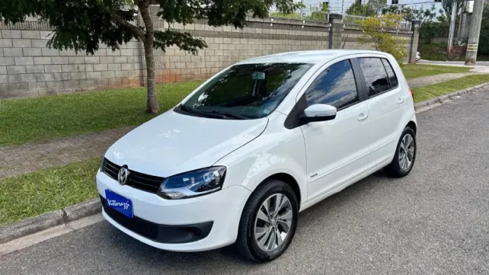 Volkswagen Fox 1.0 MI Total Flex 8V 5P 2014