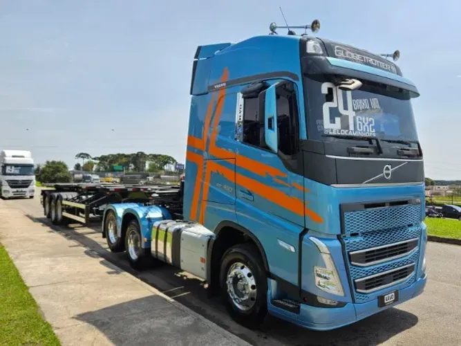 Volvo FH 460 6x2 Globetrotter Ano 2024 Multimidia Geladeira mola +Bugão 40 Pés Ibiporã 0km