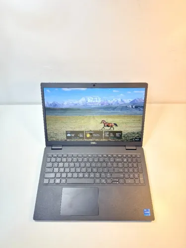 Notebook Dell Latitude 3520 15.6" i5-1135G7 16GB RAM 512GB SSD UR0342 (Leia)