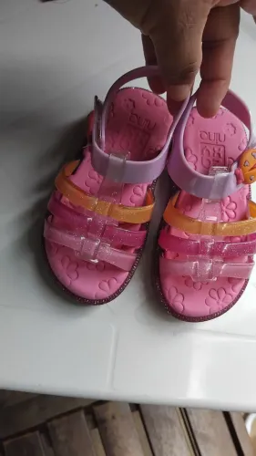 Vende sandália infantil