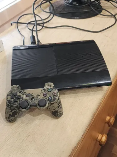Ps3 s.slim de 250gb funciona somente com cabo componente e com 1 controle