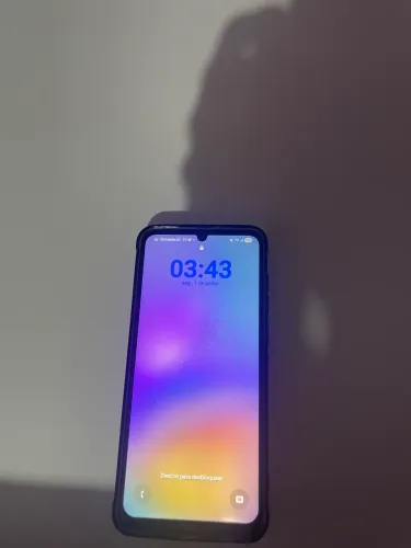 Celular Samsung AO5 semi novo , valor de R$ 400,00