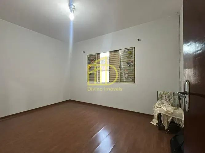 Casa Térrea com Edícula e Amplo Quintal Jardim São Paulo, Sorocaba/SP