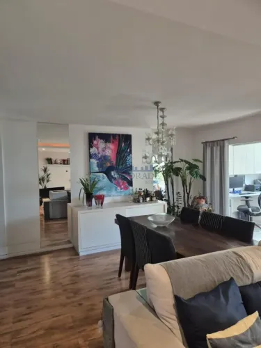 Jardim Oceânico  152 m² | 3 Quartos (1 Suíte) | Totalmente Reformado | Próximo ao Metrô