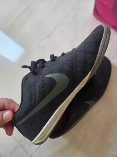 Tênis futsal nike