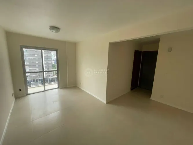 Apartamento com 2 quartos, Centro - Balneário Camboriú