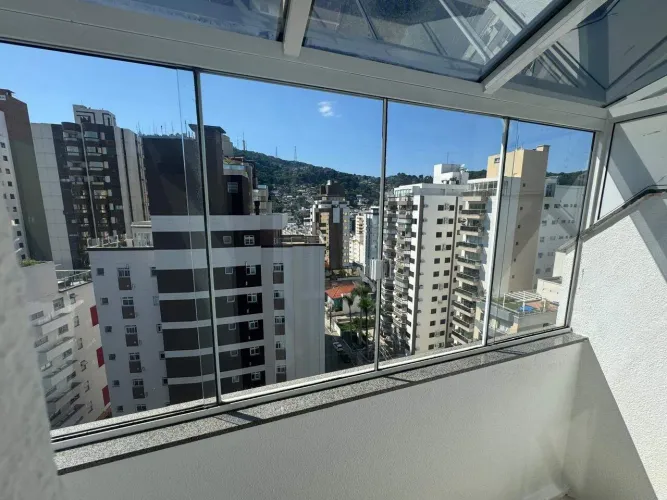 Apartamento duplex à venda, 2 quartos, 1 suíte, 2 vagas, Centro - Florianópolis/SC