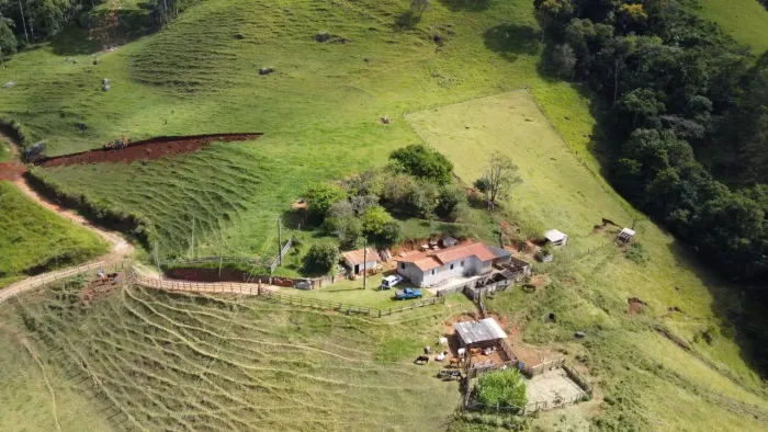 Sítio com 7.6ha em Sapucaí Mirim - MG