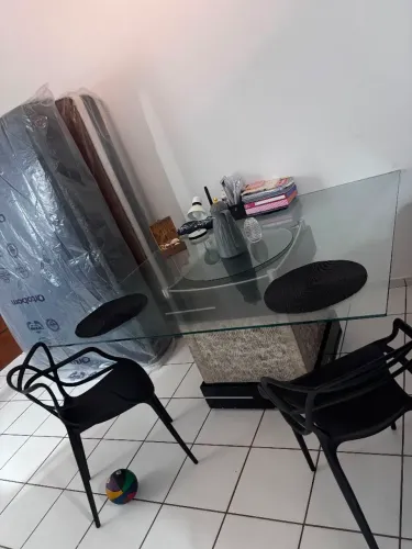 Vendo mesa ampla 8 lugares