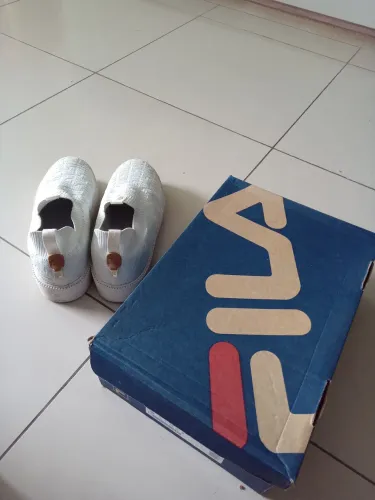 Sapatenis número 39 usado apenas uma vez lindo e sofisticado Fila