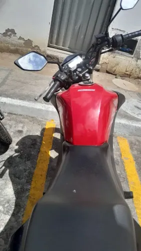 Moto factor YBR street