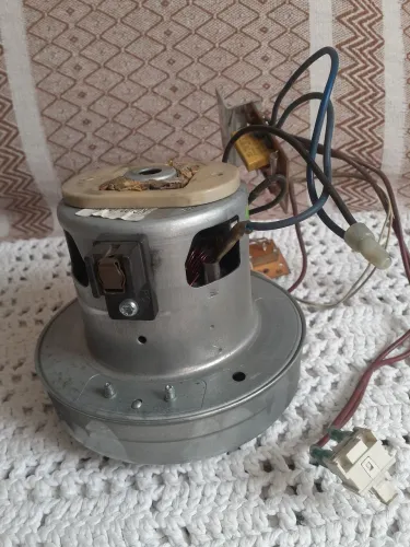 Motor Eletrolux Aspirador de pó 1600W.