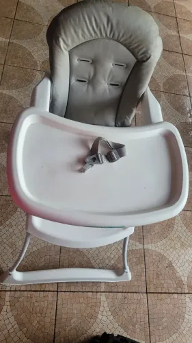Cadeira para refeição