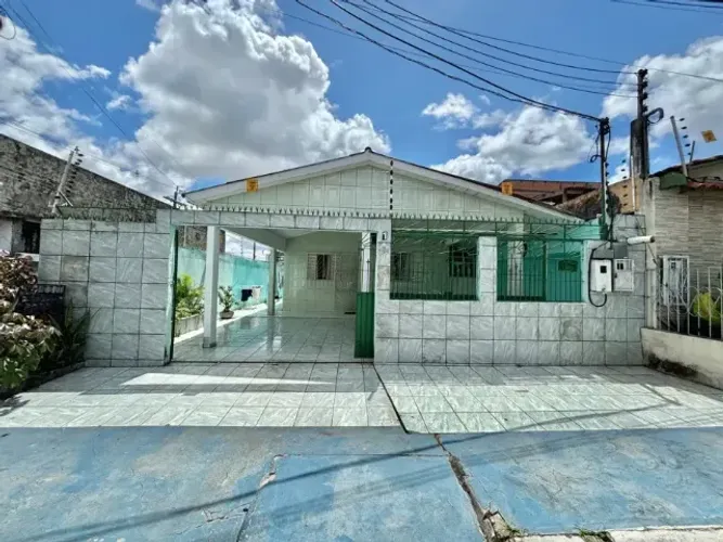  Casa no sol e mar a venda