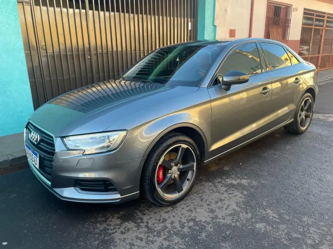 Audi A3 Sedan 1.4 TFSI Flex Tiptronic 4P 2017