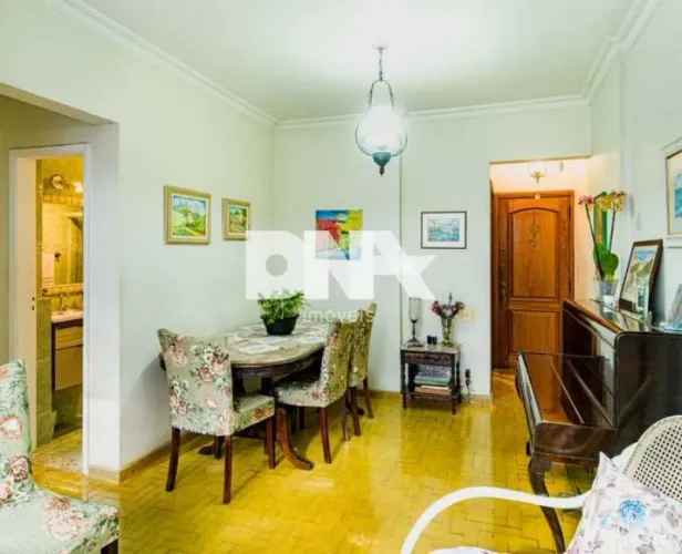 Apartamento - / Residencial / Copacabana