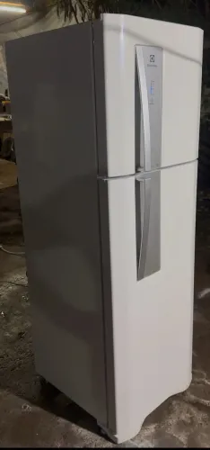Geladeira Electrolux frost free