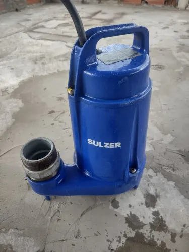 Bomba Submersível Sulzer ABS Robusta 250T 380V Trifásica 0,5CV
