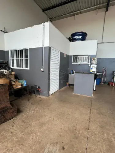 Barracão com ótima localização