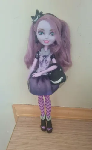Boneca Kitty Cheshire Básica Ever After High (ler descrição)