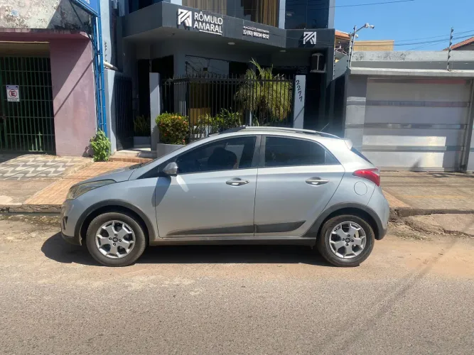 Hyundai HB20X Style 1.6 Flex 16V Mec. 2014