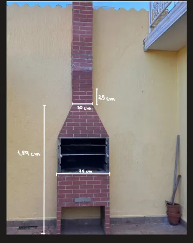 Vendo churrasqueira pré-moldada ideal para ambientes externos 