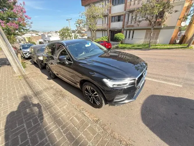 Volvo XC-60 XC 60 D-5 Momentum 2.0 AWD Diesel 5P 2020