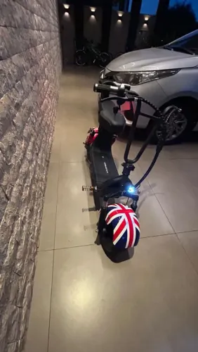 Scooter Elétrica (Pequena) Starmega ST-371 1000W - 2 Lugares (Pouquíssimo Uso)