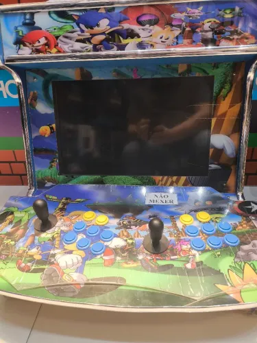 Fliperama bartop 24" com mais de 30.000 jogos