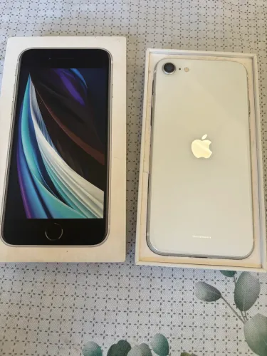iPhone SE (2nd Generation) 64 GB - 2020 / Branco