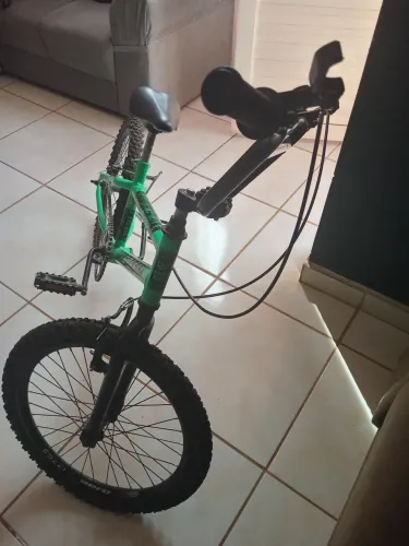 Bicicleta aro 20